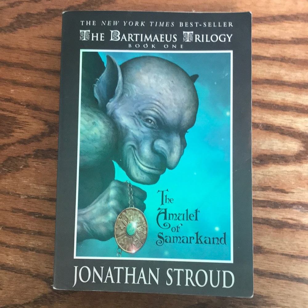 The amulet of Samarkand by Jonathan stroud, bartimaeus book one, paper back